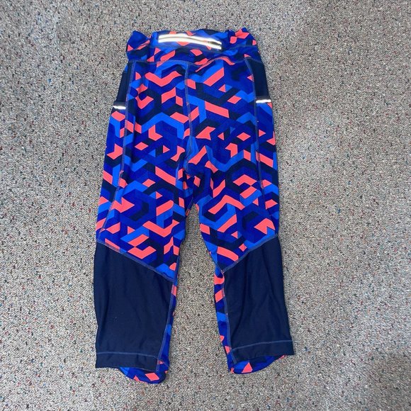 Athelta medium print leggings size medium; cropped - Picture 2 of 2